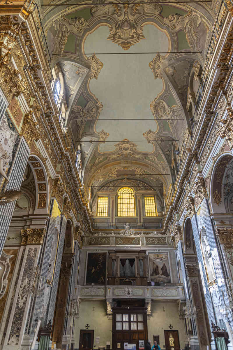 Italia - Génova 102 - iglesia de los Santos Víctor y Carlos.jpg